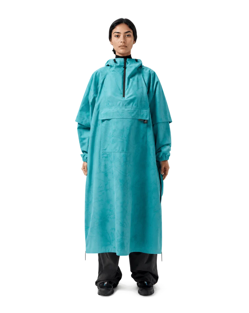 (08) MAIUM x Van Gogh Museum poncho