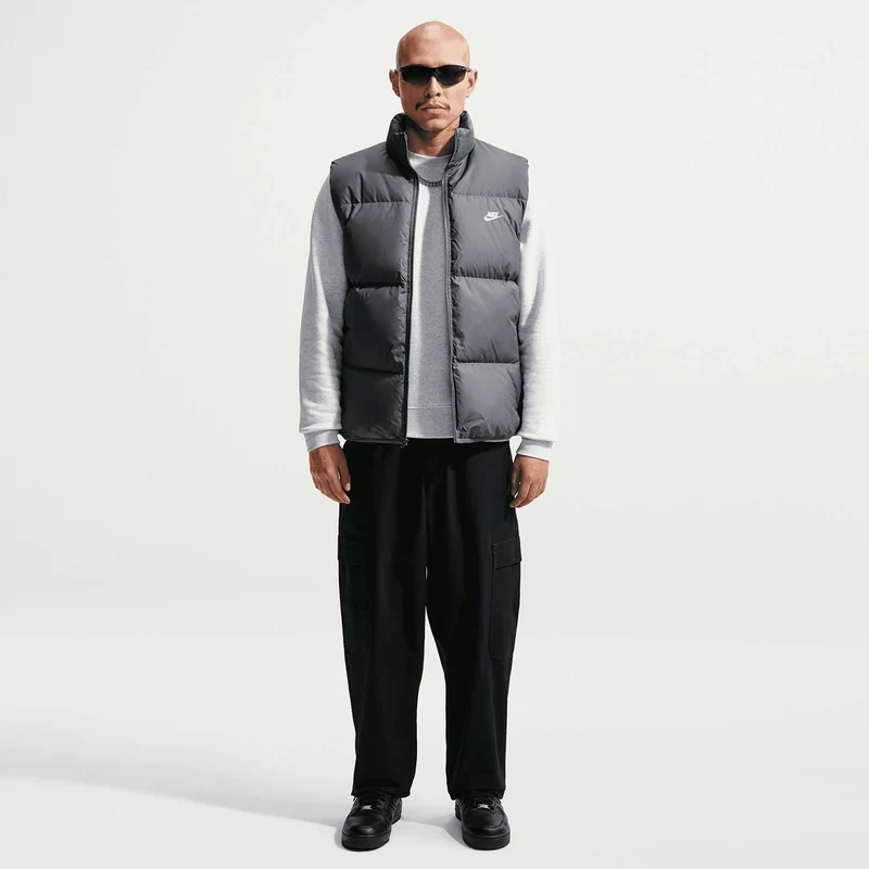 Sportswear Club Therma-FIT Gewatteerde bodywarmer