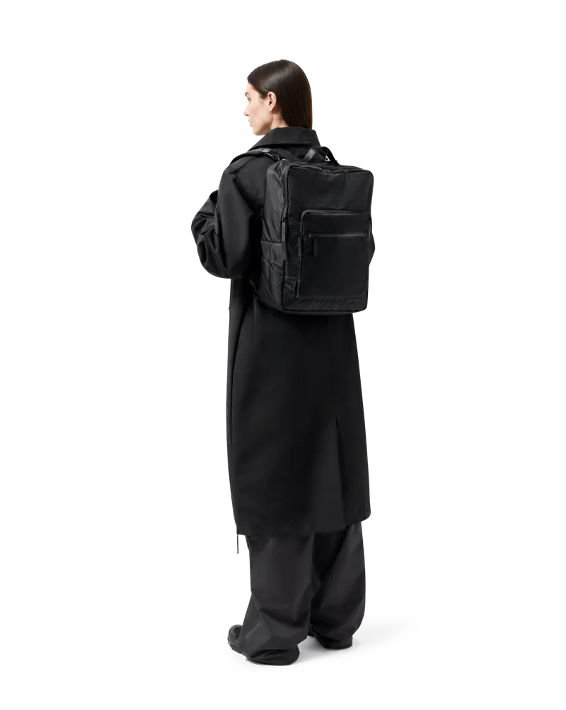 (14) Shoulder Backpack