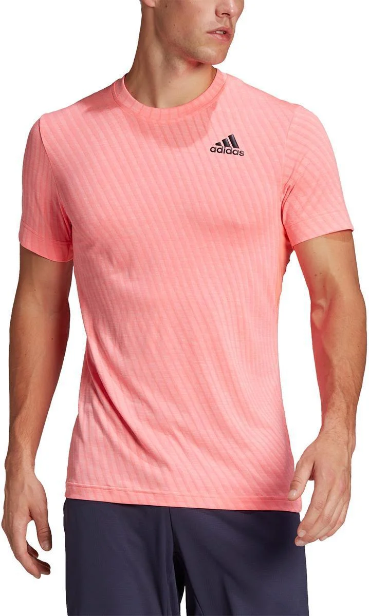T FREELIFT TEE. Tennisshirt
